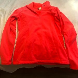 Wore once under armour cozy three quarter zip!